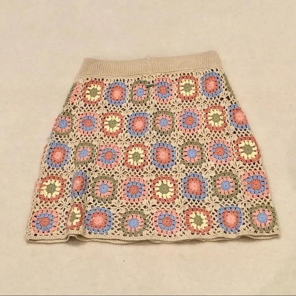 Ghanda beige crochet skirt - Picture 5 of 8